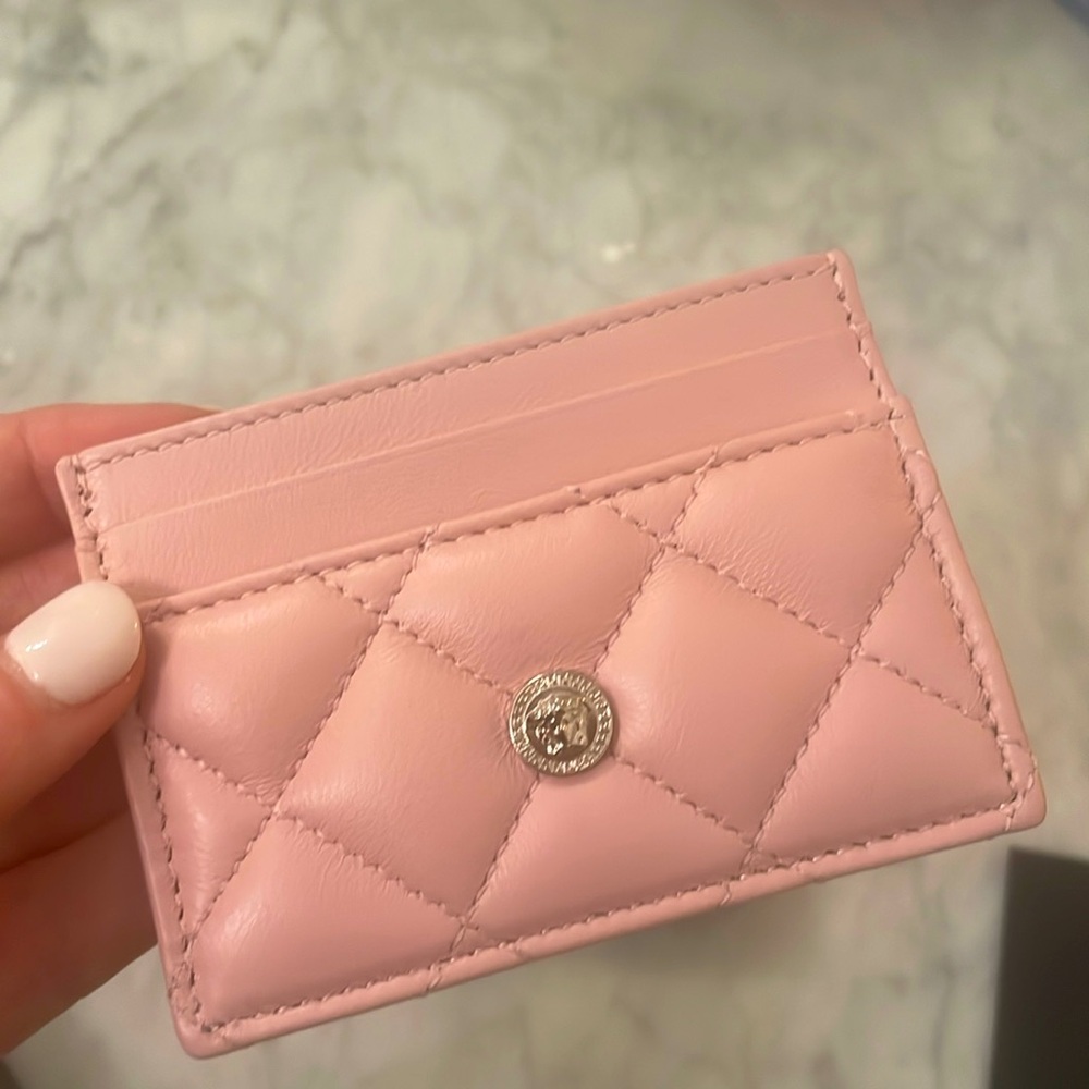 Versace NIB pink cardholder with silver Greca